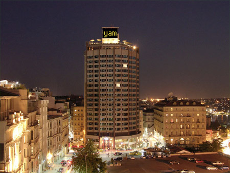 Yama. Hotel Marmara, Istanbul